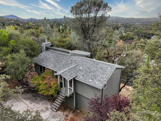 12510 Jayhawk Ct, Penn Valley, CA 95946