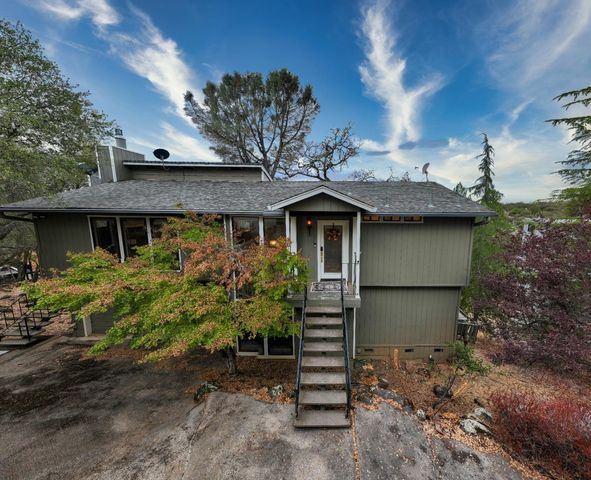 12510 Jayhawk Ct, Penn Valley, CA 95946