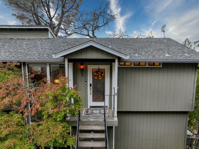 12510 Jayhawk Ct, Penn Valley, CA 95946