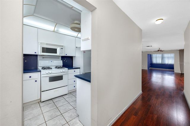 5840 30TH AVENUE S 201, Gulfport, FL 33707