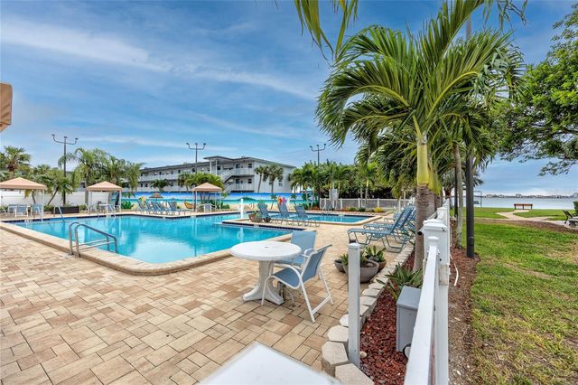 5840 30TH AVENUE S 201, Gulfport, FL 33707