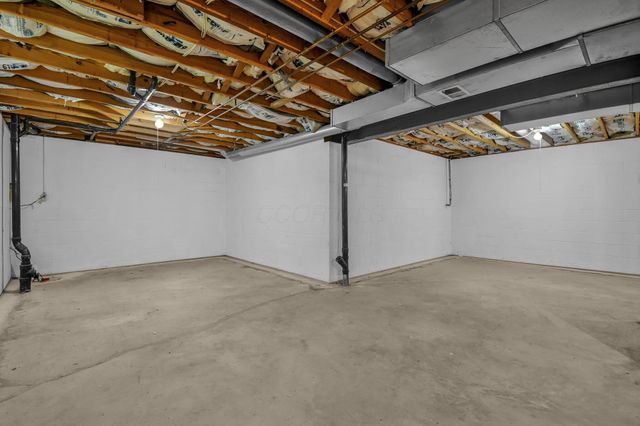 1550 Welsh Hills Road NE, Granville, OH 43023
