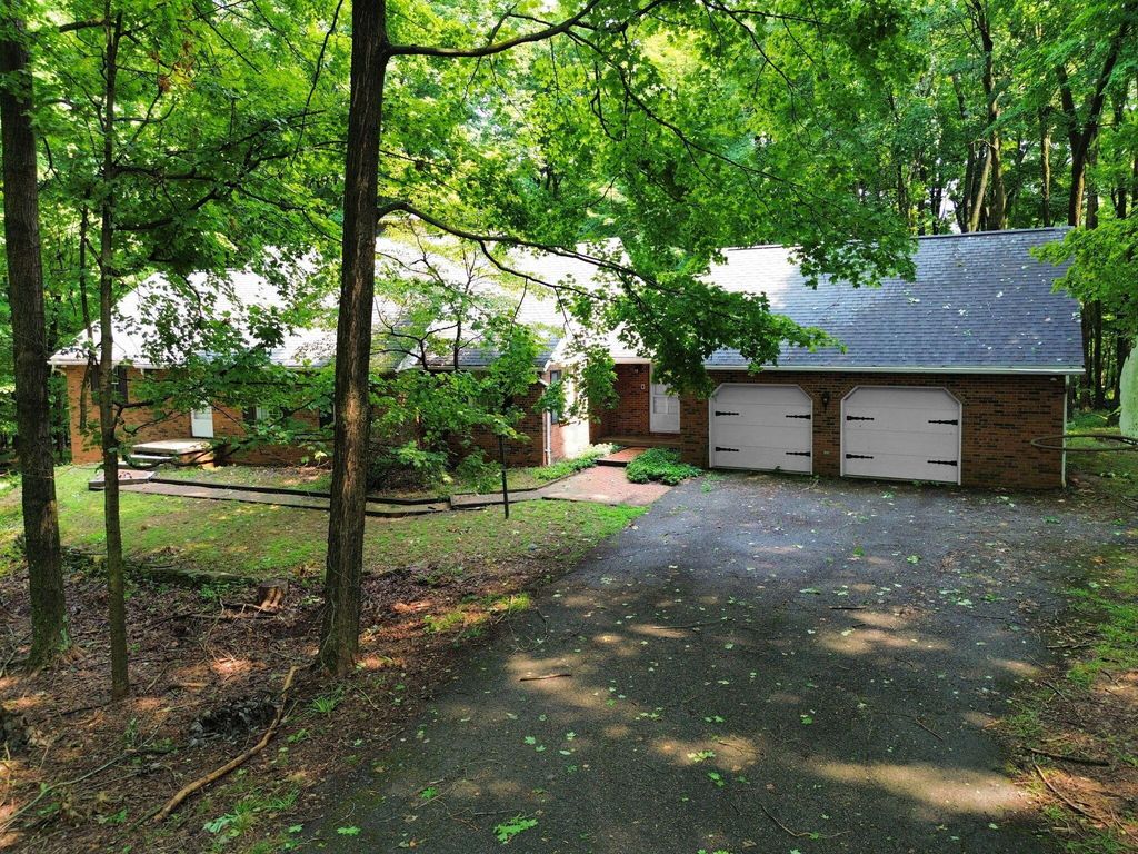 1550 Welsh Hills Road NE, Granville, OH 43023
