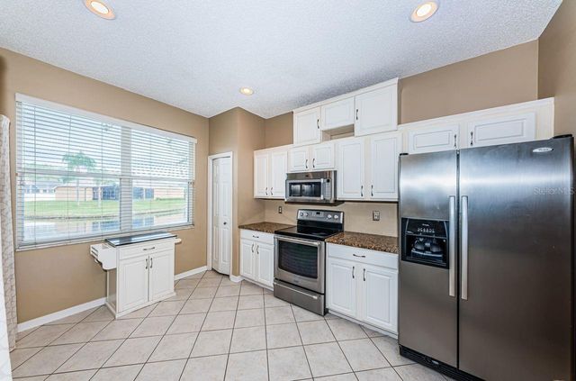 605 VALLANCE WAY NE, St Petersburg, FL 33716