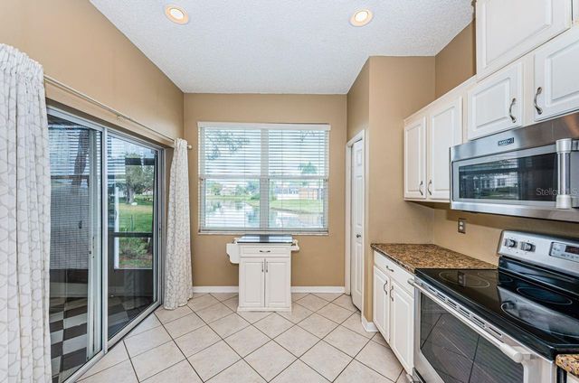 605 VALLANCE WAY NE, St Petersburg, FL 33716