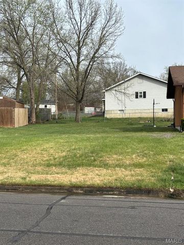 1223 Cypress Court, Troy, MO 63379