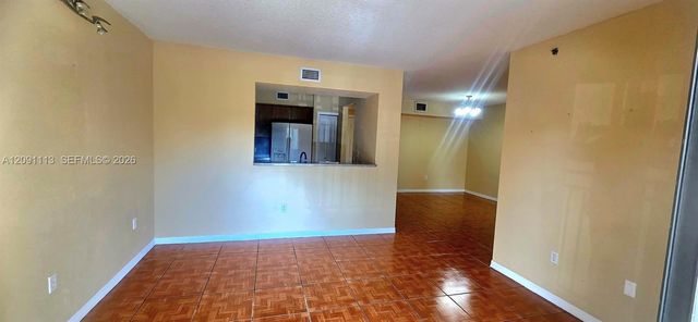 9300 Fontainebleau Boulevard E213, Miami, FL 33172
