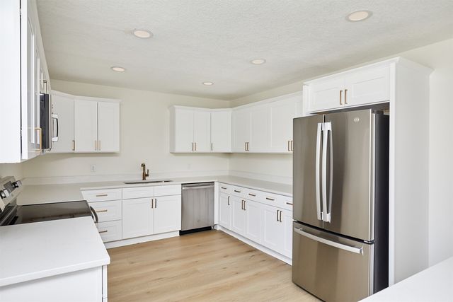 1824 Estella Street, Perry, IA 50220