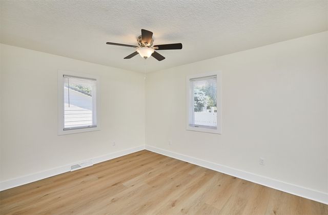 1824 Estella Street, Perry, IA 50220