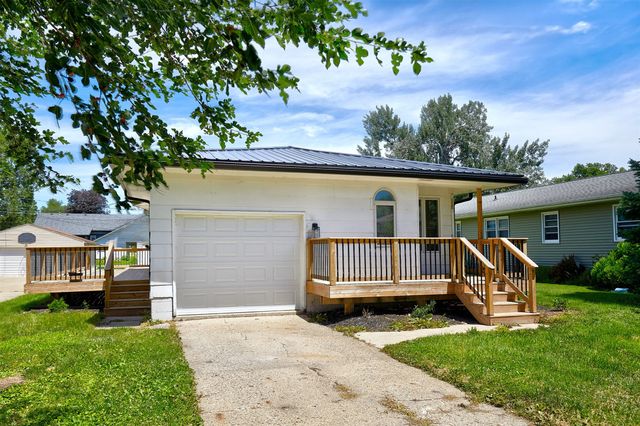 1824 Estella Street, Perry, IA 50220
