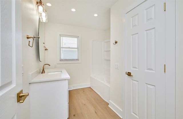 1824 Estella Street, Perry, IA 50220