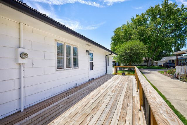 1824 Estella Street, Perry, IA 50220