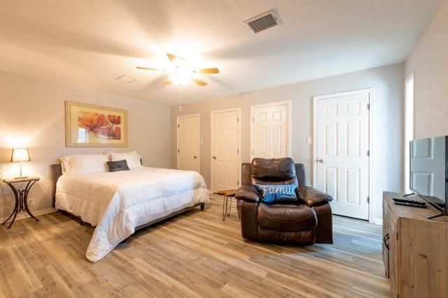 230 White Cedar Street, Houston, TX 77015