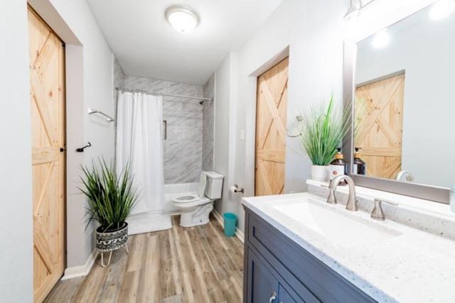 230 White Cedar Street, Houston, TX 77015
