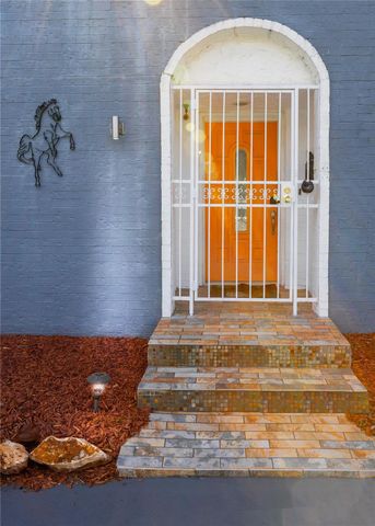 230 White Cedar Street, Houston, TX 77015