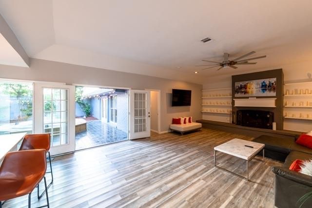 230 White Cedar Street, Houston, TX 77015