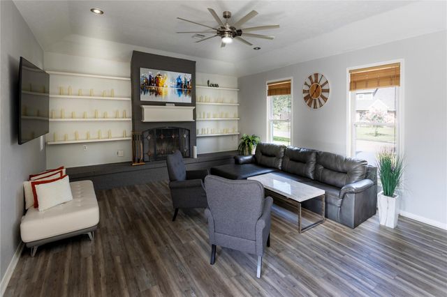 230 White Cedar Street, Houston, TX 77015