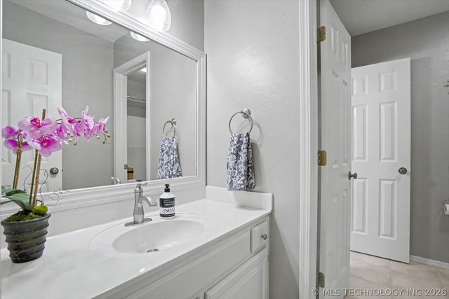 9149 E 117th Street S, Bixby, OK 74008