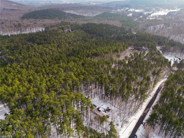 146 Cove Wood Drive, Denton, NC 27239