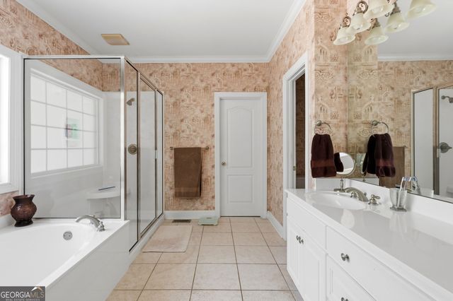 195 Churchill Drive, Juliette, GA 31046