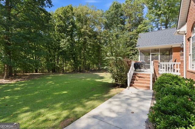 195 Churchill Drive, Juliette, GA 31046