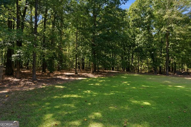 195 Churchill Drive, Juliette, GA 31046