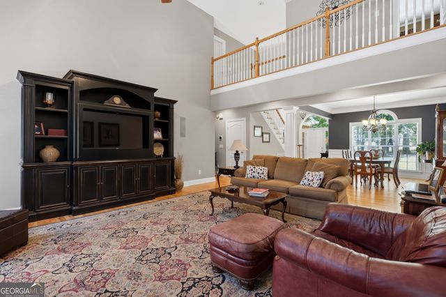 195 Churchill Drive, Juliette, GA 31046