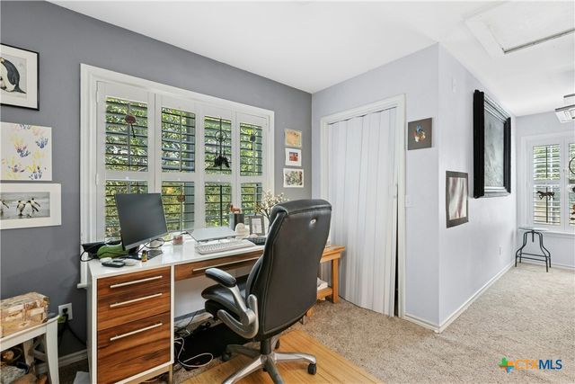 412 Woody Hollow Road, Luling, TX 78648