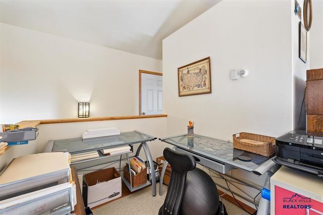 12961 DARCY DR, Hot Springs, SD 57747