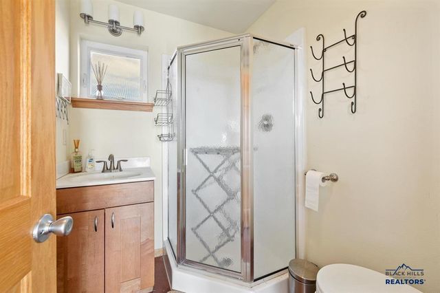 12961 DARCY DR, Hot Springs, SD 57747