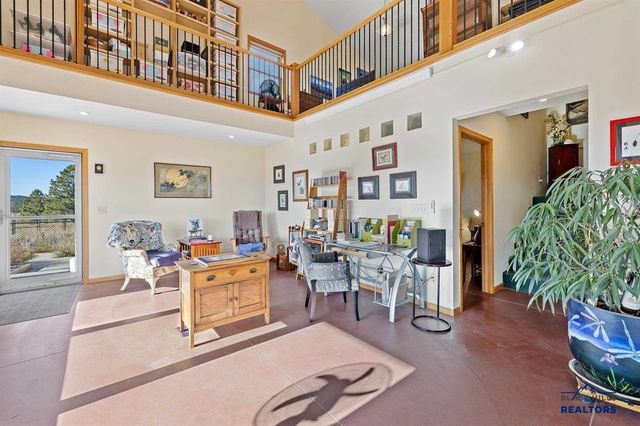 12961 DARCY DR, Hot Springs, SD 57747