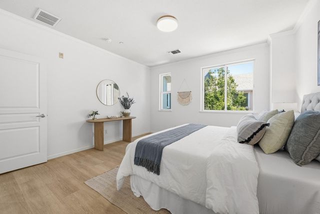909 Alta Mar Terrace, San Jose, CA 95126