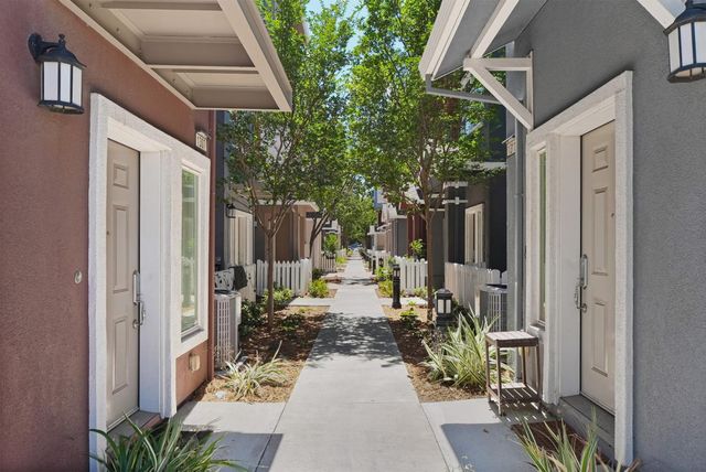 909 Alta Mar Terrace, San Jose, CA 95126
