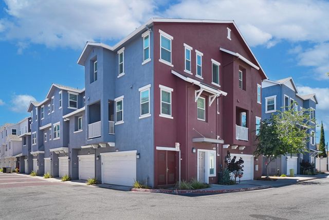 909 Alta Mar Terrace, San Jose, CA 95126