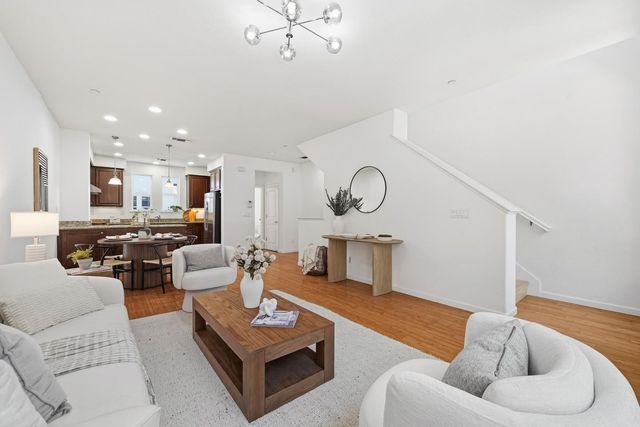 909 Alta Mar Terrace, San Jose, CA 95126