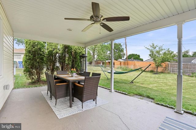 53 BIRCH DR, Levittown, PA 19054