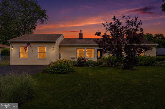53 BIRCH DR, Levittown, PA 19054