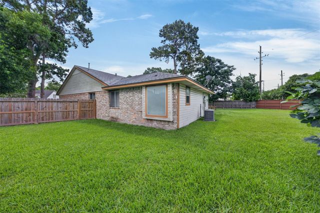 19939 Edensborough, Houston, TX 77449