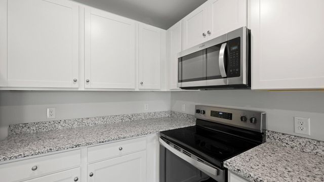130 Culbertson Court, Holly Hill, SC 29059
