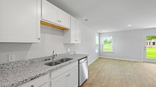 130 Culbertson Court, Holly Hill, SC 29059