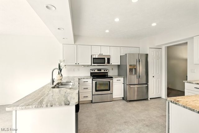 5540 River Road, Madison, OH 44057