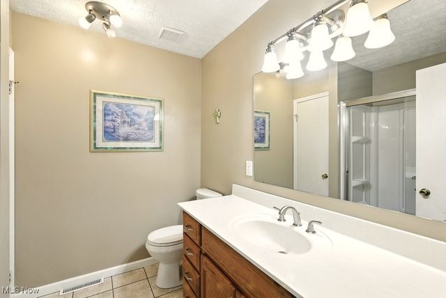 5540 River Road, Madison, OH 44057