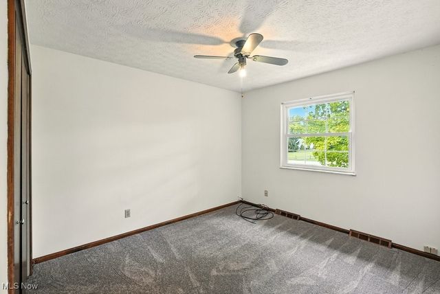 5540 River Road, Madison, OH 44057