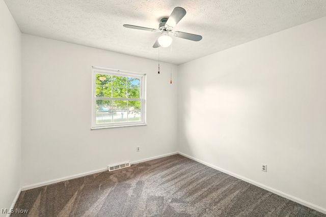 5540 River Road, Madison, OH 44057