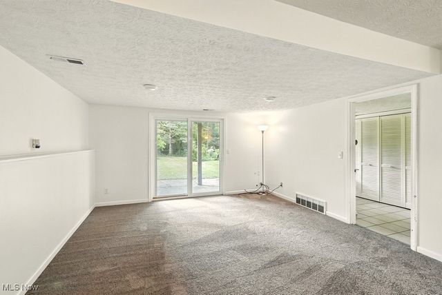 5540 River Road, Madison, OH 44057