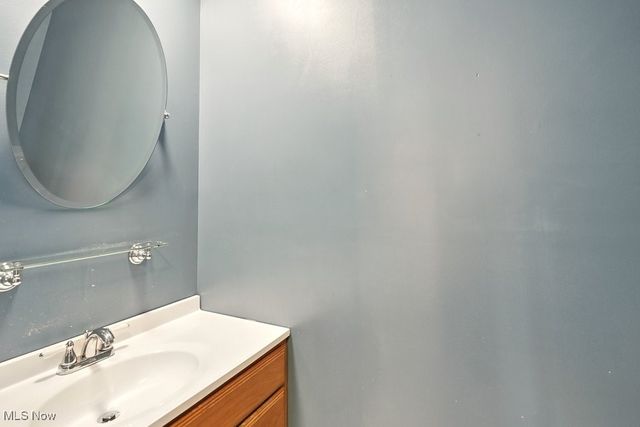 5540 River Road, Madison, OH 44057