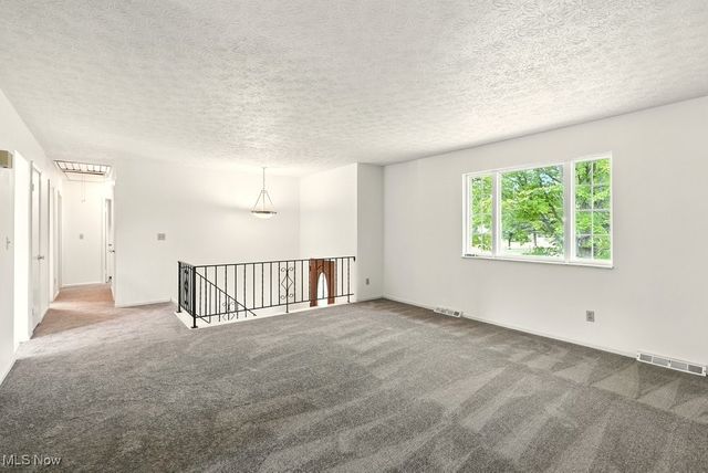 5540 River Road, Madison, OH 44057