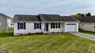 427 DINALI DR, Martinsburg, WV 25403