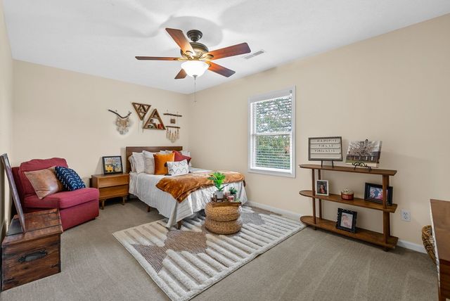 1191 Emmerson Cr, Hopkinsville, KY 42240