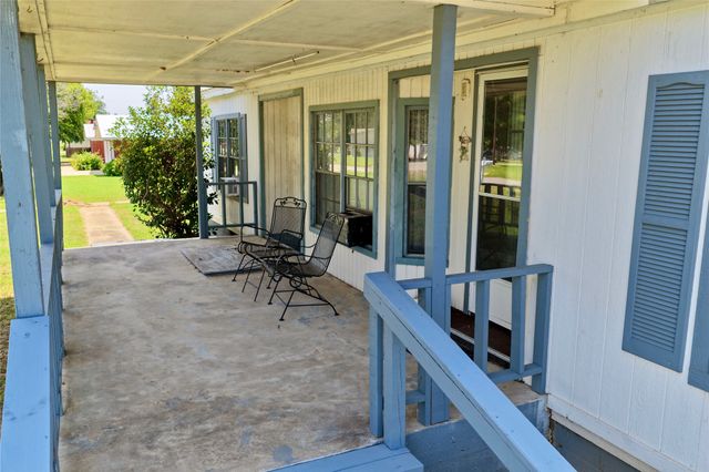291 Hamilton Road, Eufaula, OK 74432